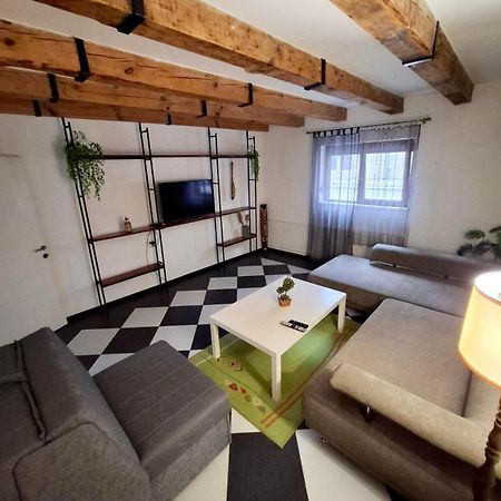 Downtown Apartment Ni Kültér fotó